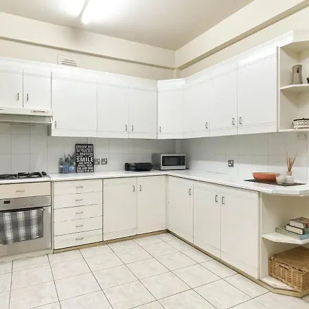 Exotic House Kwatera prywatna Limassol