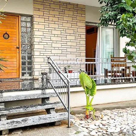 Homestay Exotic House *